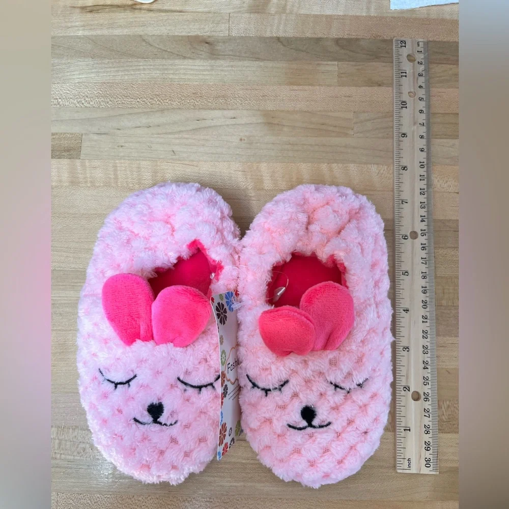 Kids Unisex Size 9/10 Pink Soft Plush Bunny Slippers Elastic Non Skid Soles NWT